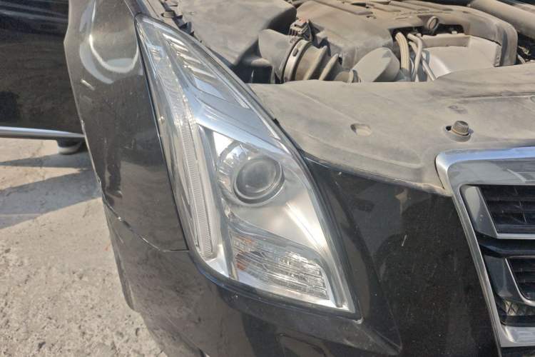 Used Cadillac XTS 2016 28T Luxury Model Right Front Headlight