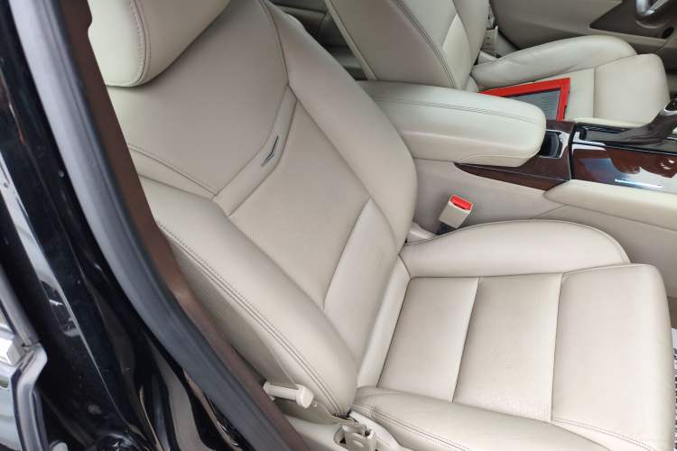 Used Cadillac XTS 2016 28T Elite Edition Right Front Seat
