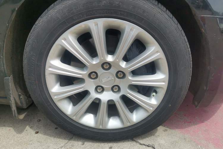 Used Cadillac XTS 2016 28T Elite Edition Right Front Wheel Hub