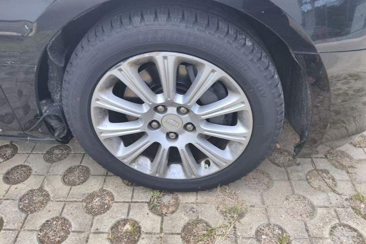 Used Cadillac XTS 2016 28T Elite Edition Right Front Wheel Hub