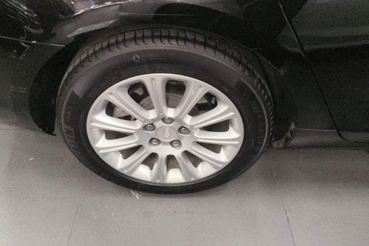 Used Cadillac XTS 2016 28T Tech Edition Right Rear Wheel Hub