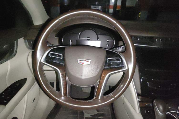 Used Cadillac XTS 2016 28T Tech Edition Steering Wheel