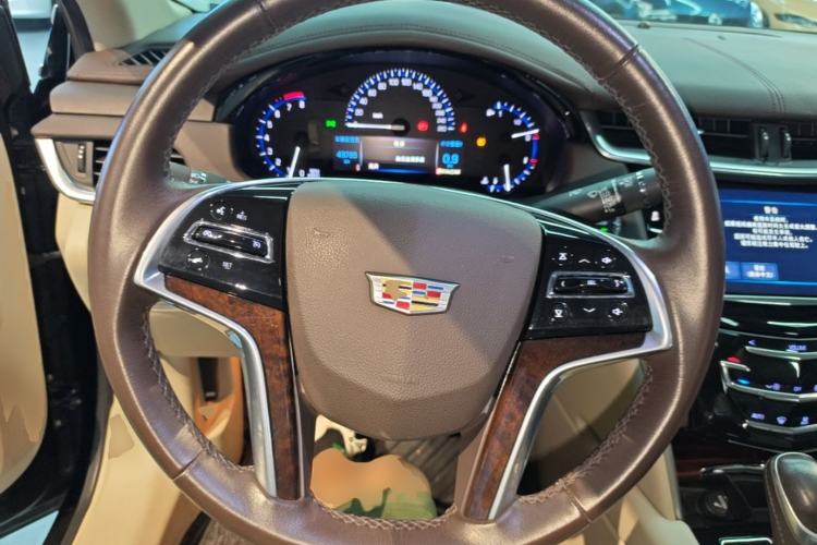 Used Cadillac XTS 2016 28T Tech Edition Steering Wheel
