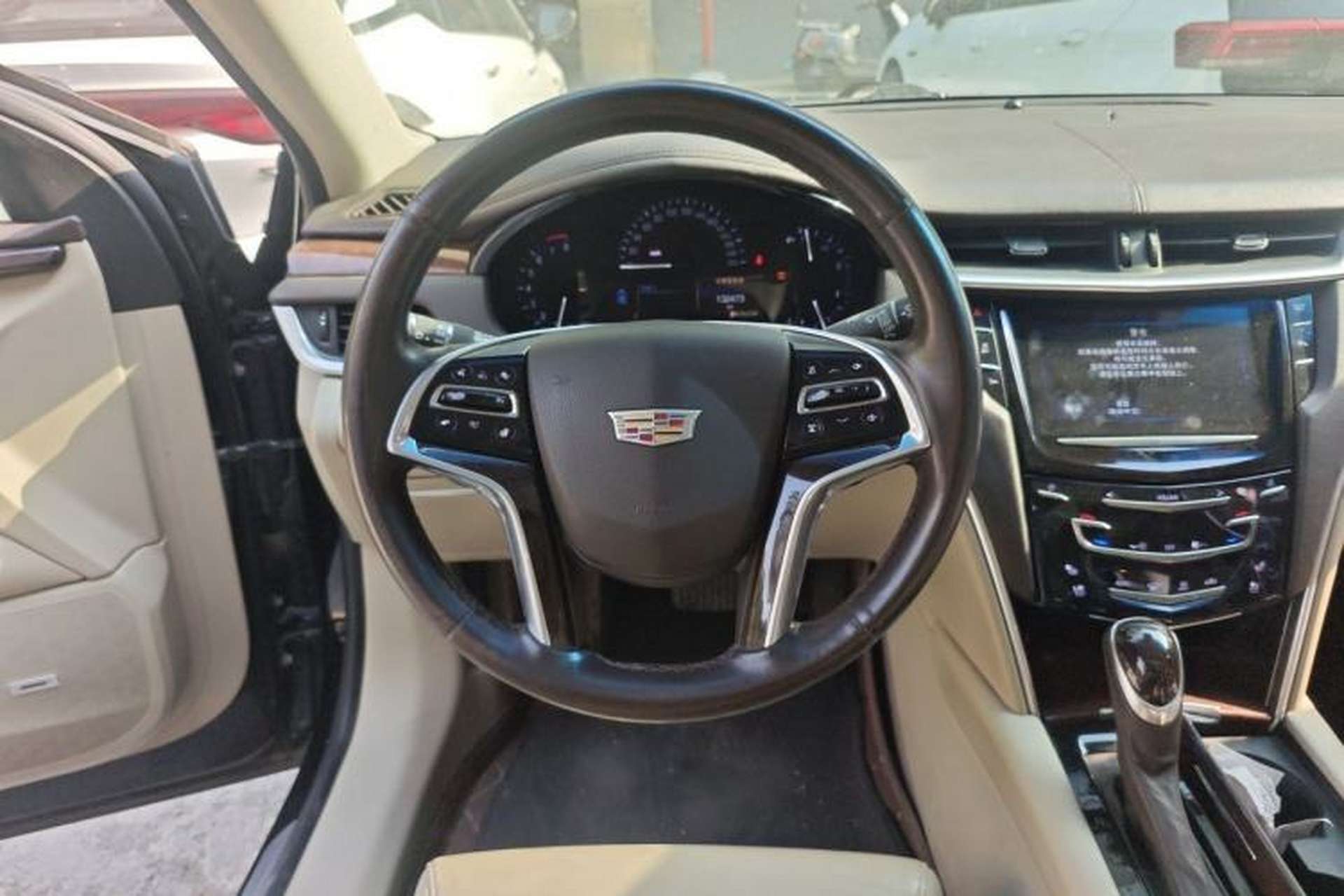 Used Cadillac XTS 2016 28T Luxury Model Steering Wheel