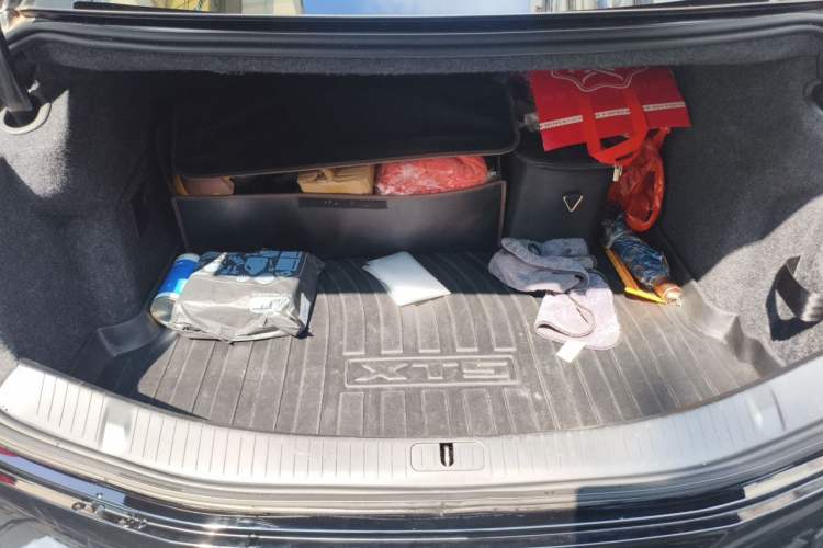 Used Cadillac XTS 2016 28T Tech Edition Trunk