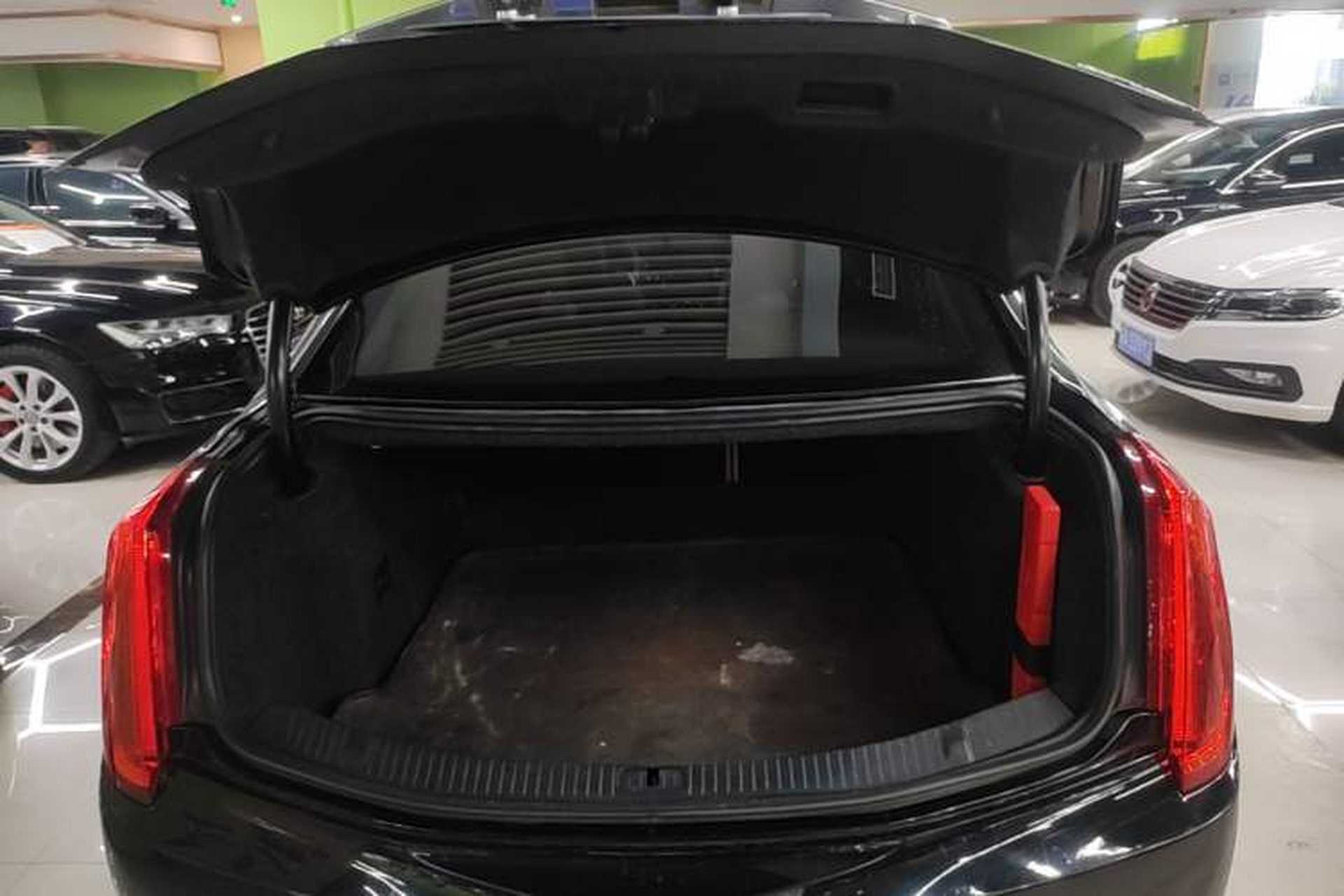 Used Cadillac XTS 2016 28T Elite Edition Trunk