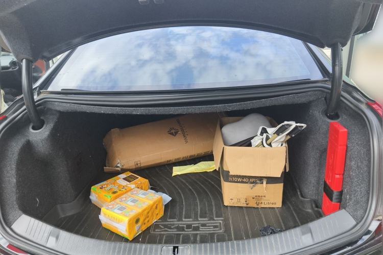 Used Cadillac XTS 2016 28T Elite Edition Trunk