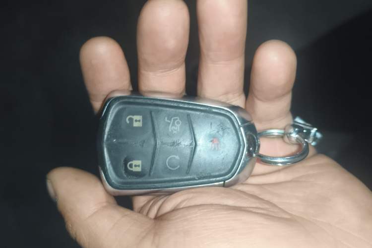 Used Cadillac XTS 2016 28T Elite Edition Vehicle Key