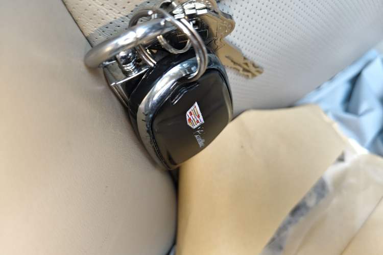 Used Cadillac XTS 2016 28T Tech Edition Vehicle Key