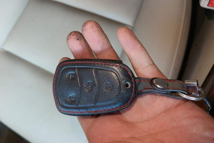 Used Cadillac XTS 2016 28T Tech Edition Vehicle Key