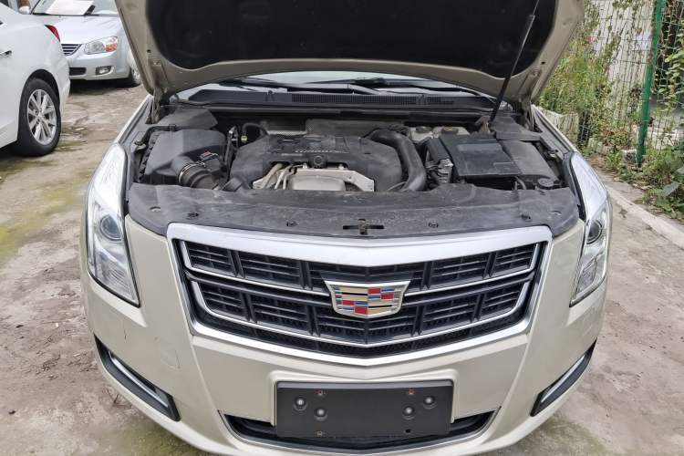 Used Cadillac XTS 2016 28T Tech Edition Engine Bay