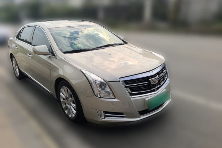 Used Cadillac XTS 2016 28T Elite Edition Front Right 45 Deg
