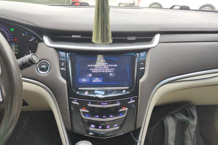 Used Cadillac XTS 2016 28T Tech Edition Audio And AC Panel