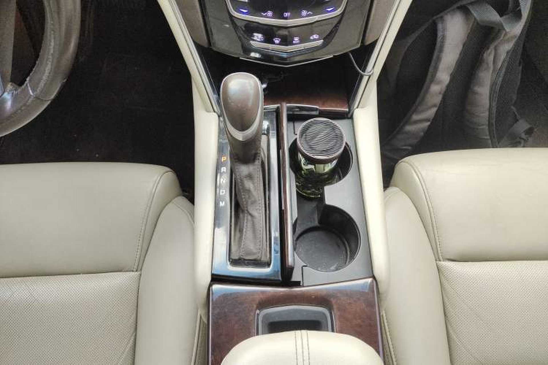 Used Cadillac XTS 2016 28T Tech Edition Gear Lever