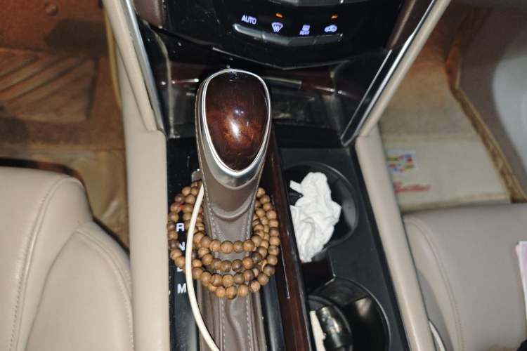 Used Cadillac XTS 2016 28T Elite Edition Gear Lever