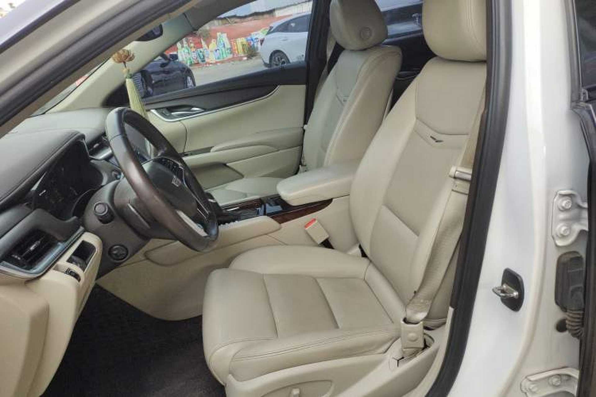 Used Cadillac XTS 2016 28T Tech Edition Left Front Seat