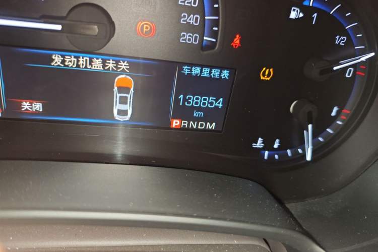 Used Cadillac XTS 2016 28T Elite Edition Odometer Close Up