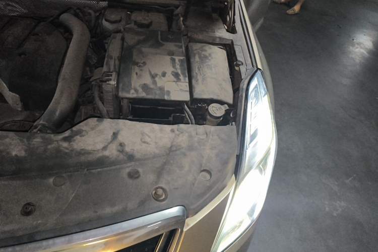 Used Cadillac XTS 2016 28T Tech Edition Engine Bay Left