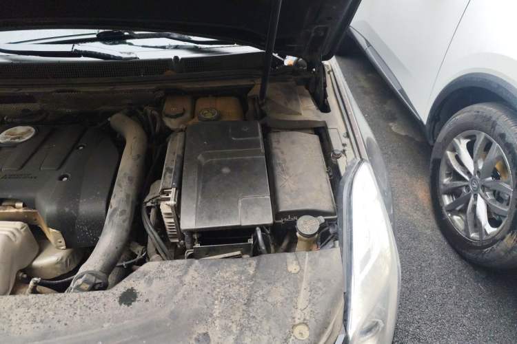 Used Cadillac XTS 2016 28T Tech Edition Engine Bay Left