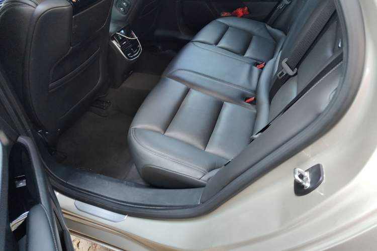 Used Cadillac XTS 2016 28T Luxury Model Left Rear Seat