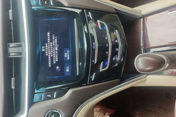 Used Cadillac XTS 2016 28T Tech Edition Audio And AC Panel