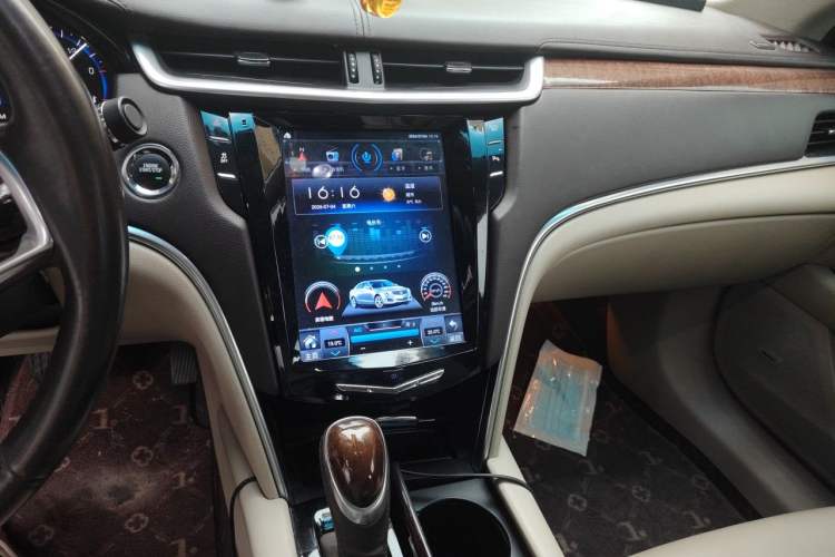 Used Cadillac XTS 2016 28T Elite Edition Audio And AC Panel