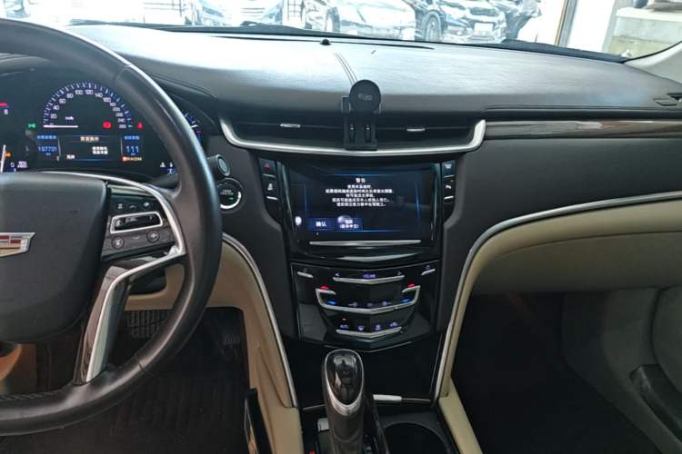 Used Cadillac XTS 2016 28T Elite Edition Audio And AC Panel