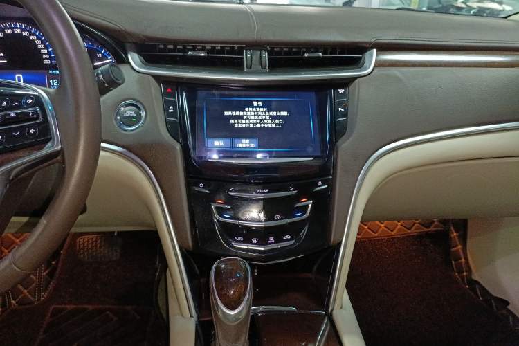 Used Cadillac XTS 2016 28T Elite Edition Audio And AC Panel