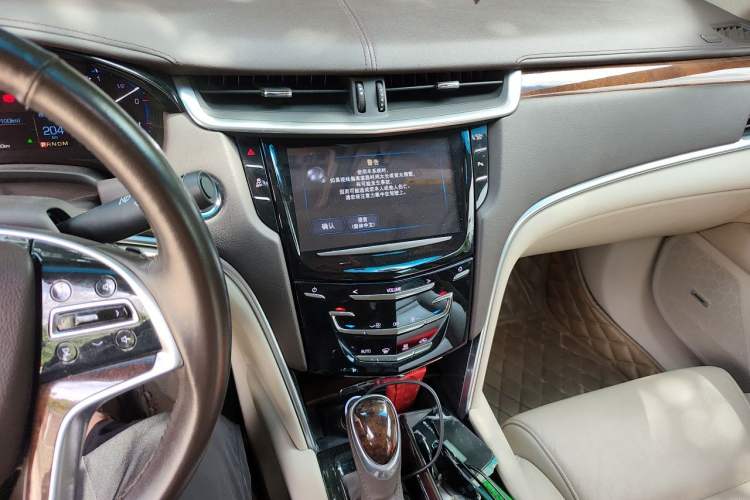 Used Cadillac XTS 2016 28T Elite Edition Audio And AC Panel