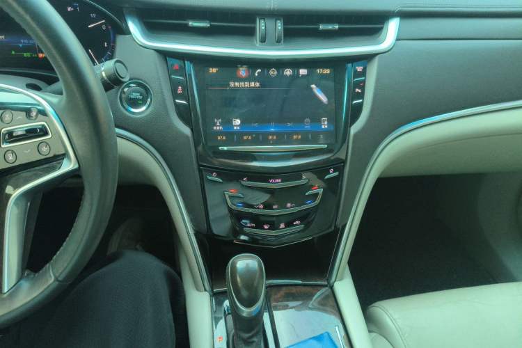 Used Cadillac XTS 2016 28T Tech Edition Audio And AC Panel