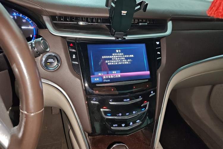 Used Cadillac XTS 2016 28T Tech Edition Audio And AC Panel