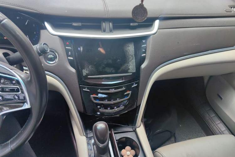 Used Cadillac XTS 2016 28T Tech Edition Audio And AC Panel