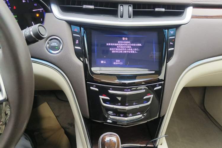 Used Cadillac XTS 2016 28T Elite Edition Audio And AC Panel