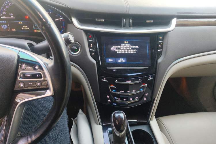Used Cadillac XTS 2016 28T Luxury Model Audio And AC Panel