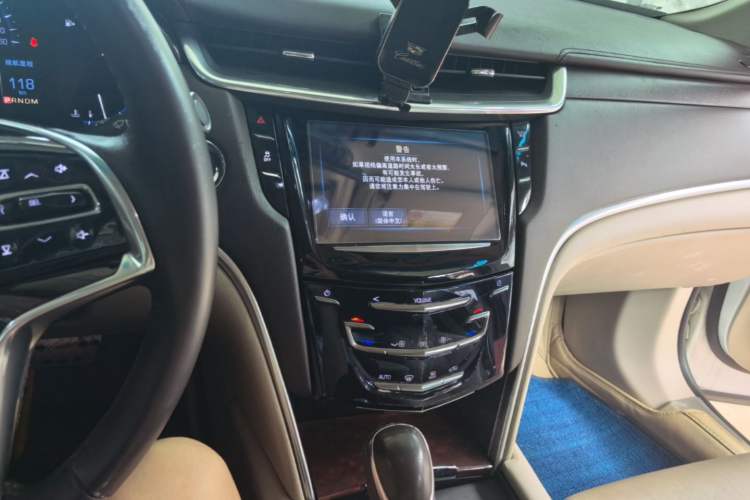 Used Cadillac XTS 2016 28T Tech Edition Audio And AC Panel