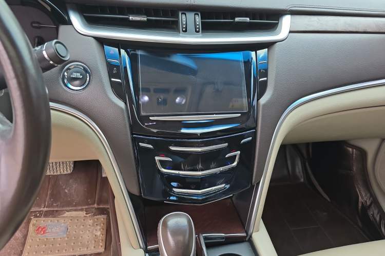 Used Cadillac XTS 2016 28T Tech Edition Audio And AC Panel