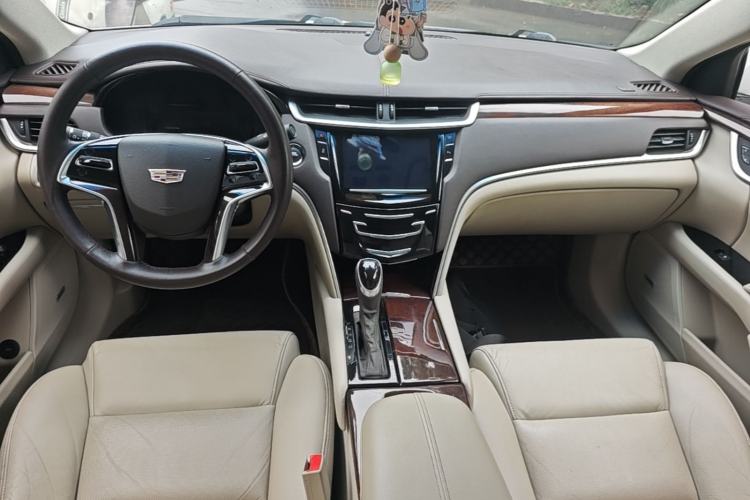 Used Cadillac XTS 2016 28T Elite Edition Center Console
