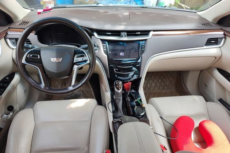 Used Cadillac XTS 2016 28T Elite Edition Center Console