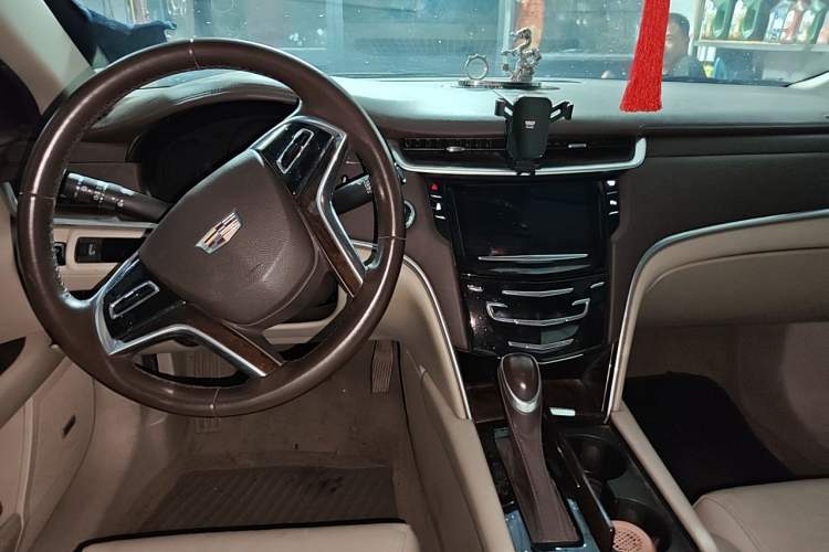 Used Cadillac XTS 2016 28T Tech Edition Center Console