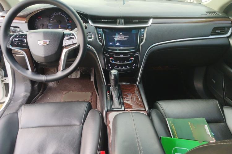 Used Cadillac XTS 2016 28T Luxury Model Center Console