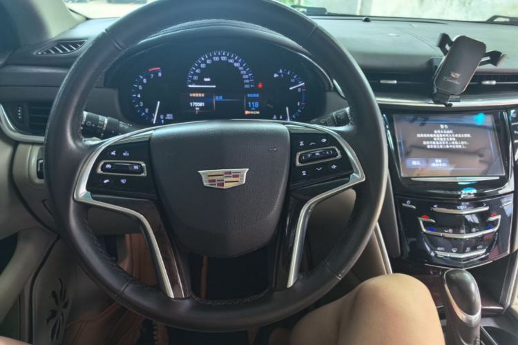 Used Cadillac XTS 2016 28T Tech Edition Center Console