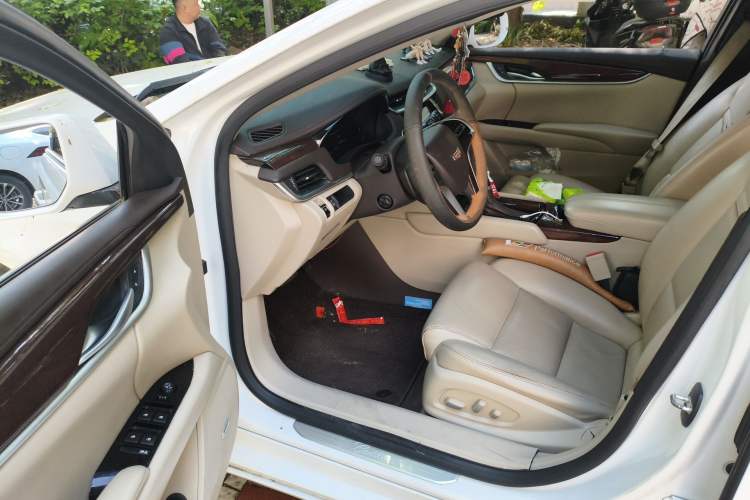 Used Cadillac XTS 2016 28T Elite Edition Driver Seat