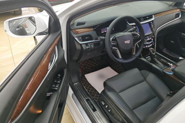 Used Cadillac XTS 2016 28T Luxury Model Driver Seat