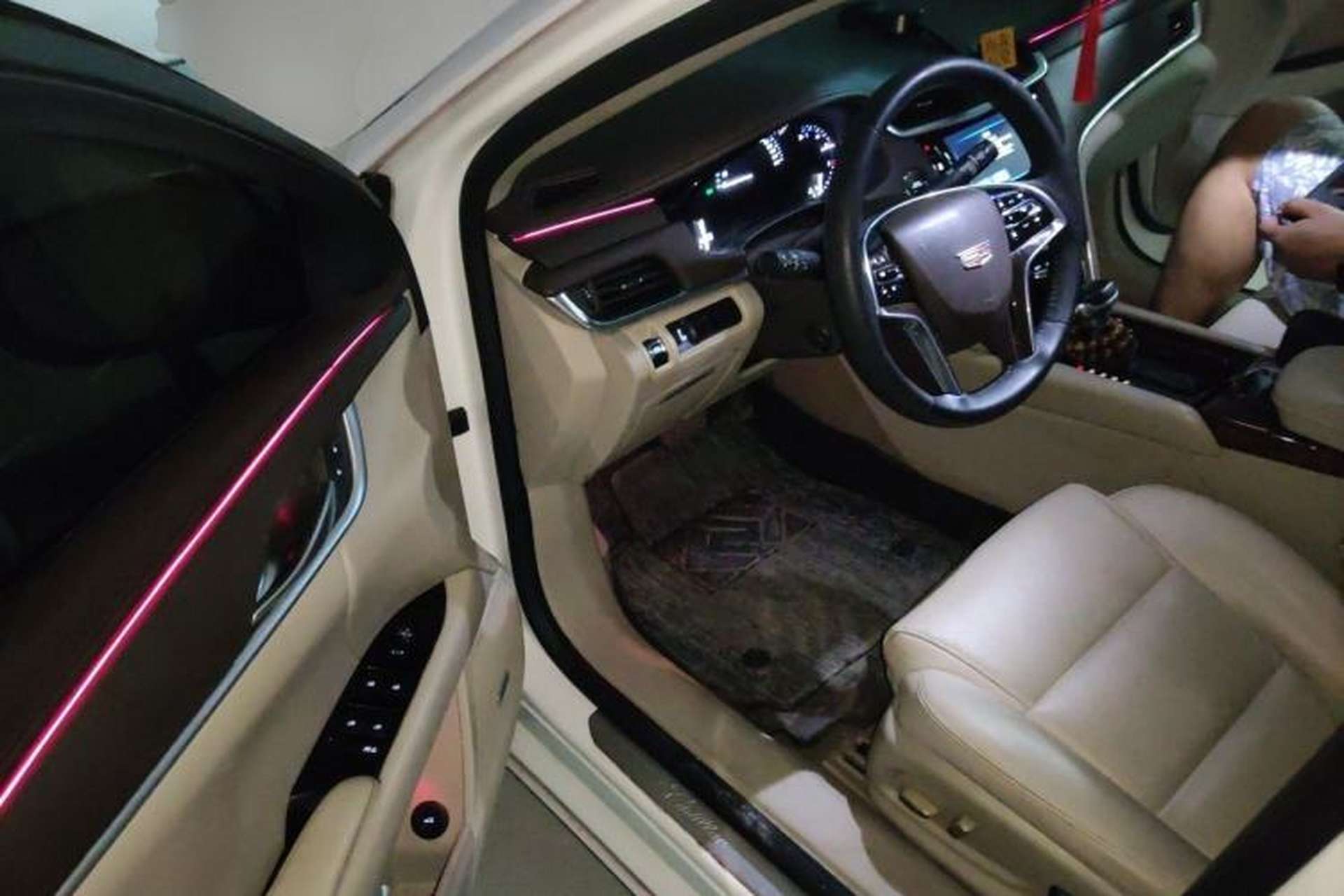 Used Cadillac XTS 2016 28T Tech Edition Driver Seat