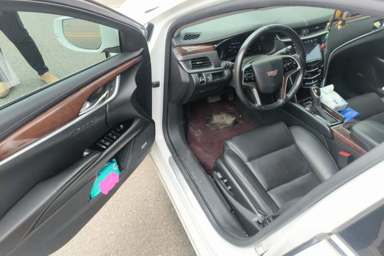 Used Cadillac XTS 2016 28T Luxury Model Driver Seat