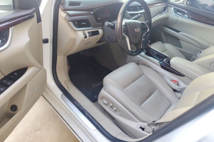 Used Cadillac XTS 2016 28T Luxury Model Driver Seat