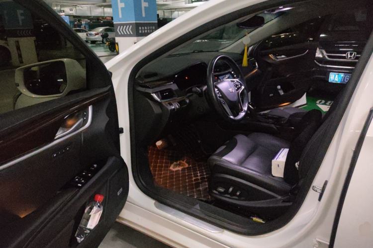 Used Cadillac XTS 2016 28T Luxury Model Driver Seat