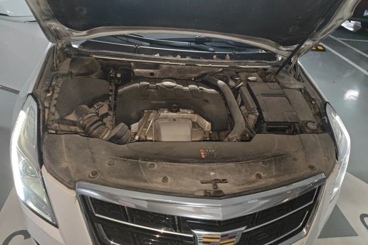 Used Cadillac XTS 2016 28T Tech Edition Engine Bay