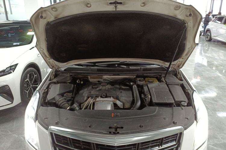 Used Cadillac XTS 2016 28T Elite Edition Engine Bay