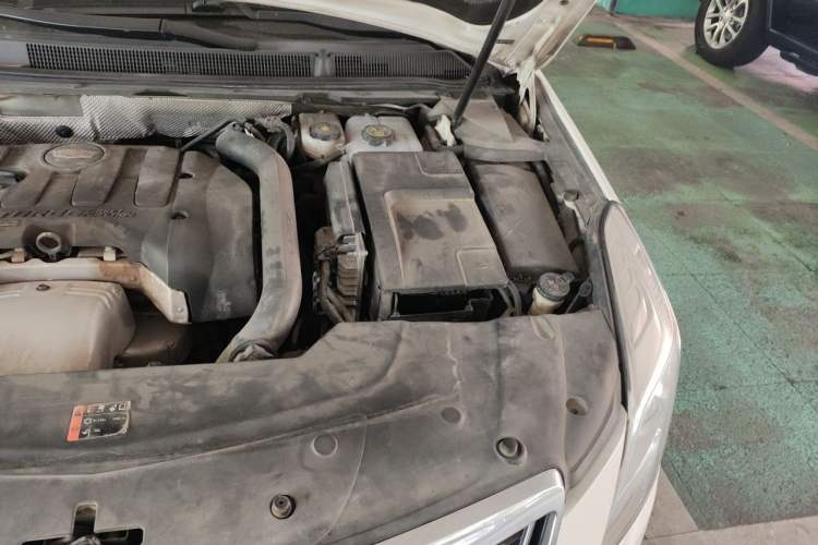 Used Cadillac XTS 2016 28T Luxury Model Engine Bay Left
